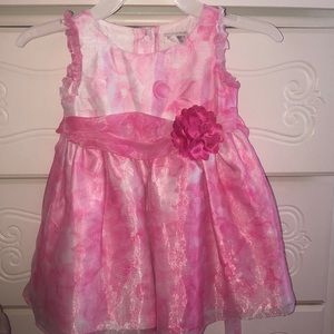 Girls pink and white flower dress worn once